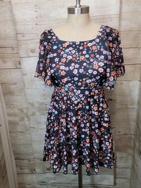 Floral Scoop Neck Bathing Suit Top - Black with Pink & Coral Flowers